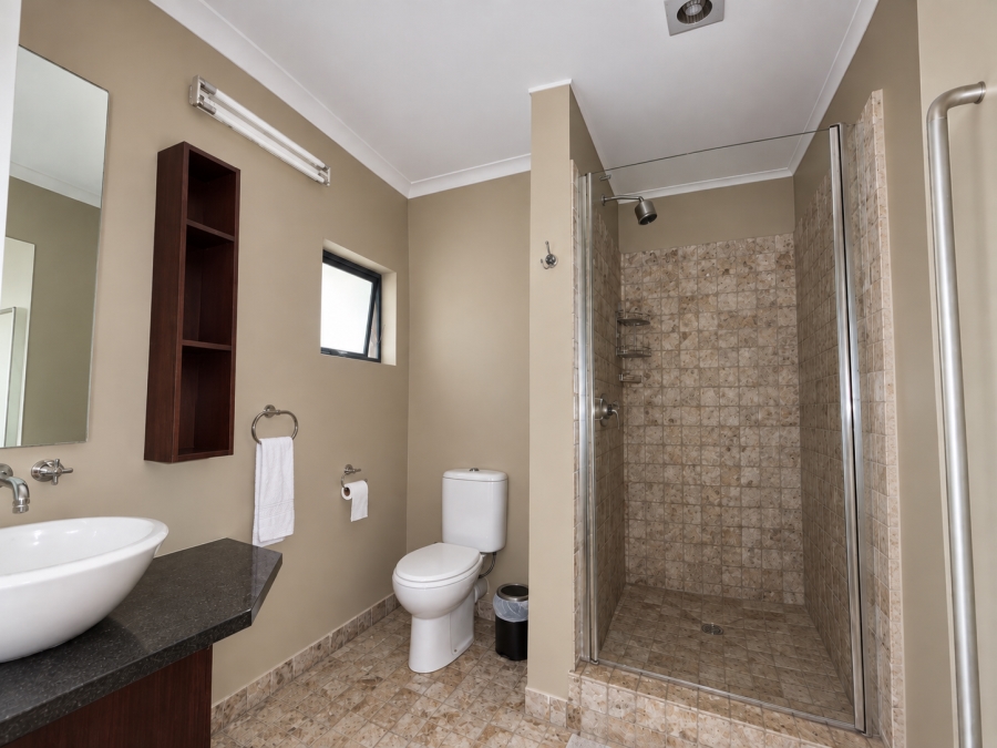 2 Bedroom Property for Sale in Atholl Gardens Gauteng