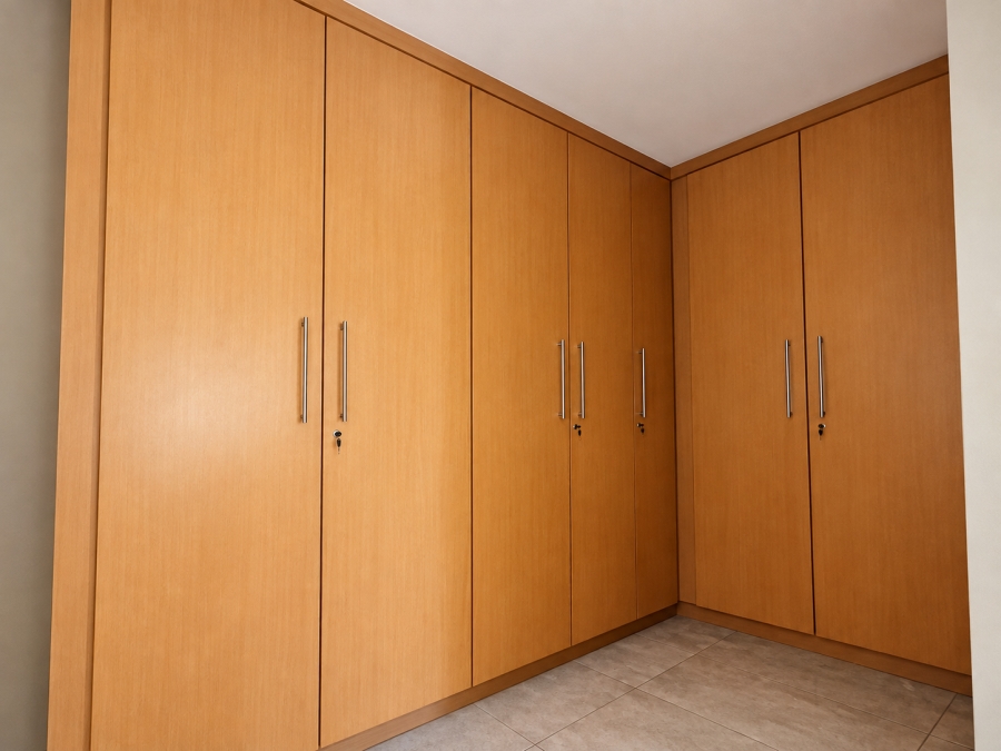 2 Bedroom Property for Sale in Atholl Gardens Gauteng