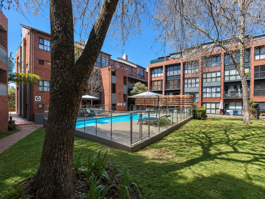 2 Bedroom Property for Sale in Atholl Gardens Gauteng