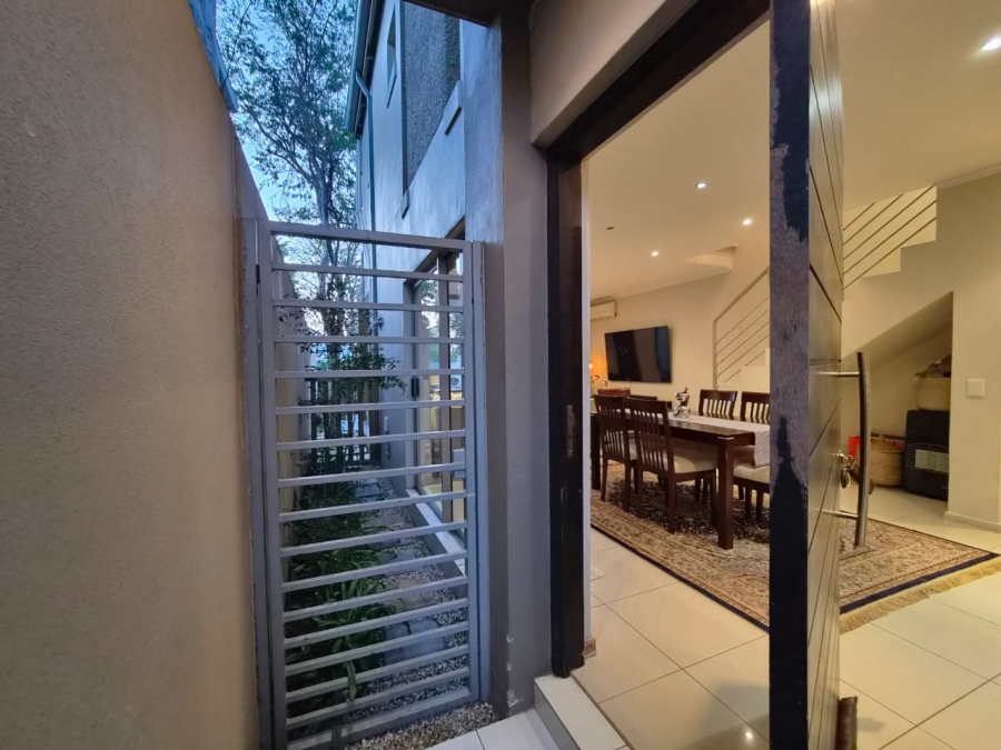 2 Bedroom Property for Sale in Parkmore Gauteng