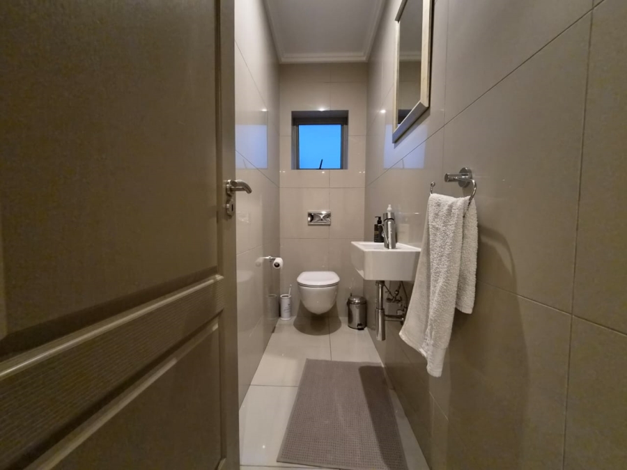 2 Bedroom Property for Sale in Parkmore Gauteng