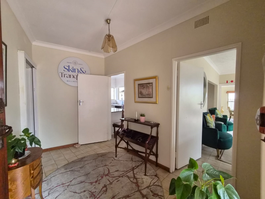 To Let 4 Bedroom Property for Rent in Parkmore Gauteng