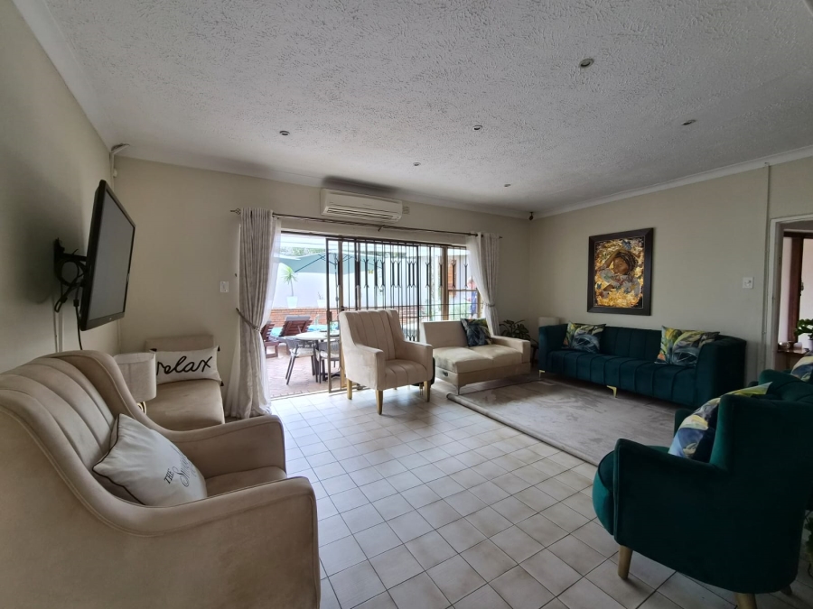 To Let 4 Bedroom Property for Rent in Parkmore Gauteng