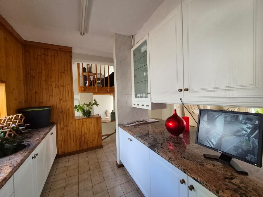 To Let 4 Bedroom Property for Rent in Parkmore Gauteng