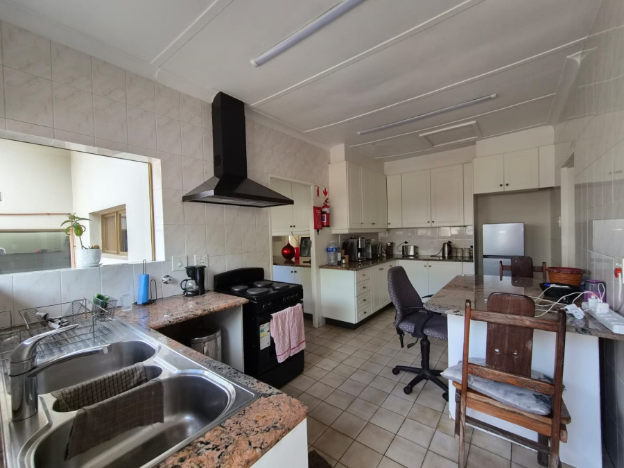 To Let 4 Bedroom Property for Rent in Parkmore Gauteng