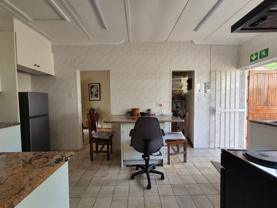 To Let 4 Bedroom Property for Rent in Parkmore Gauteng