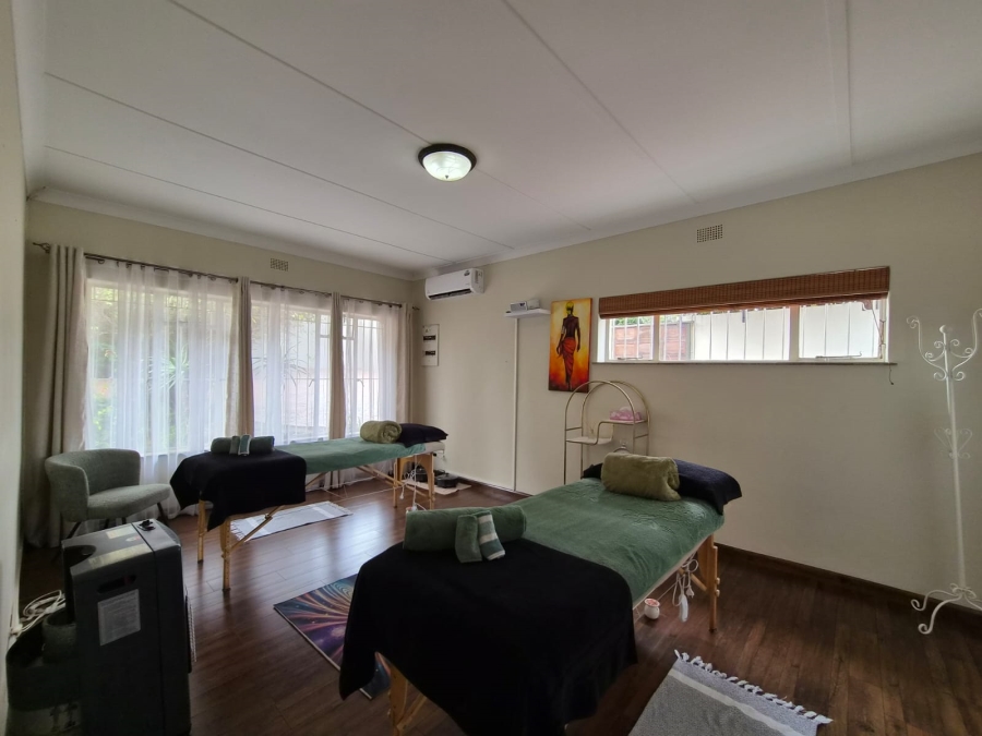 To Let 4 Bedroom Property for Rent in Parkmore Gauteng