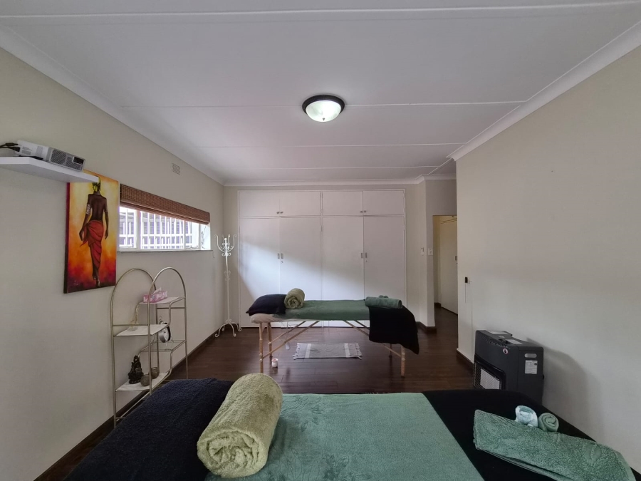 To Let 4 Bedroom Property for Rent in Parkmore Gauteng