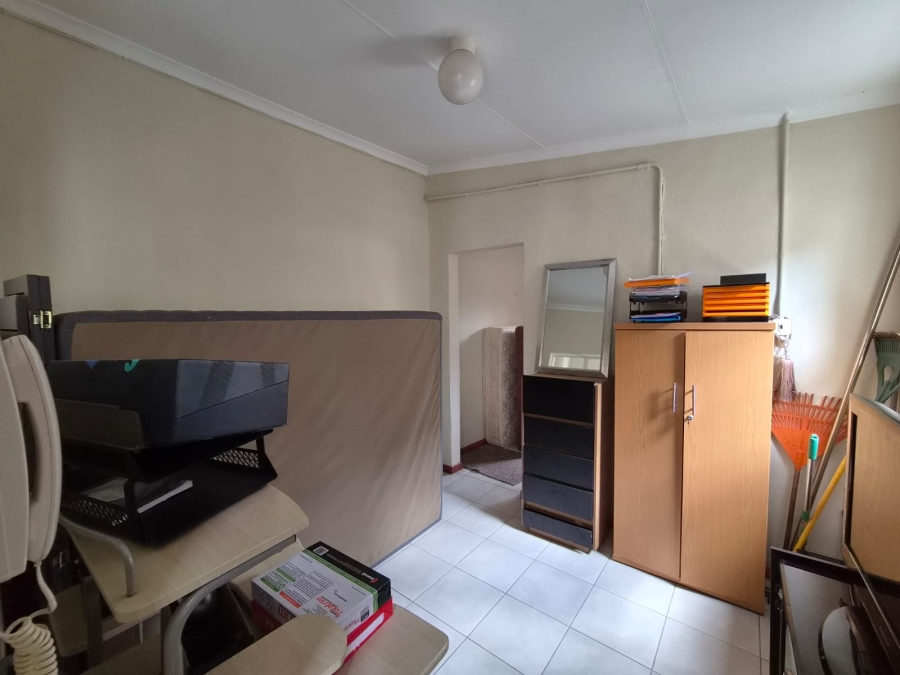 To Let 4 Bedroom Property for Rent in Parkmore Gauteng