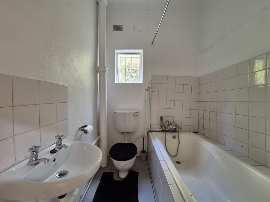 To Let 4 Bedroom Property for Rent in Parkmore Gauteng