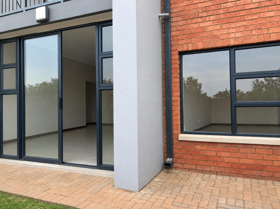 1 Bedroom Property for Sale in Lombardy Estate Gauteng