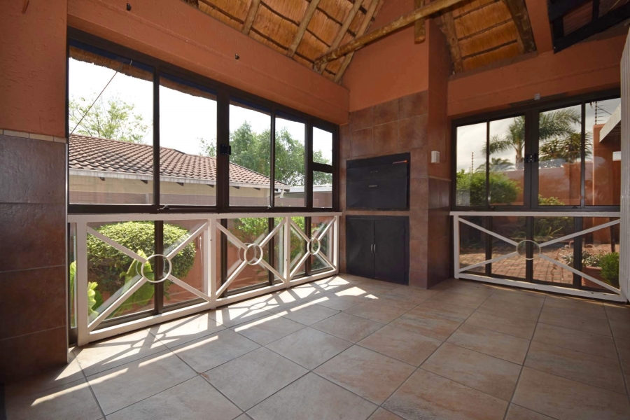 3 Bedroom Property for Sale in Bromhof Gauteng