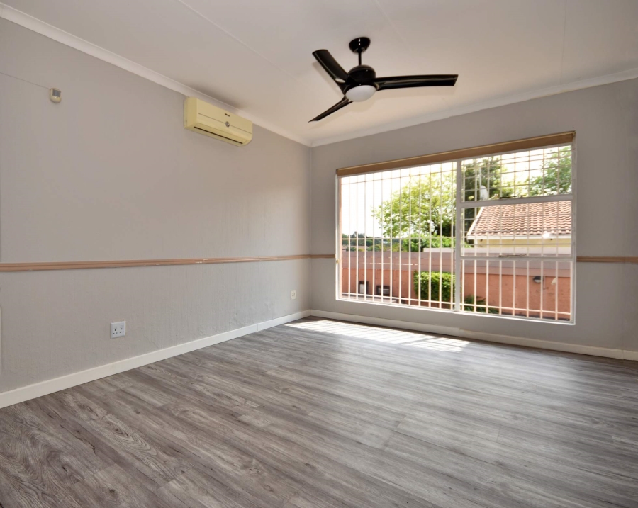 3 Bedroom Property for Sale in Bromhof Gauteng