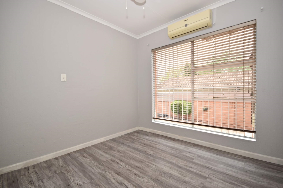 3 Bedroom Property for Sale in Bromhof Gauteng