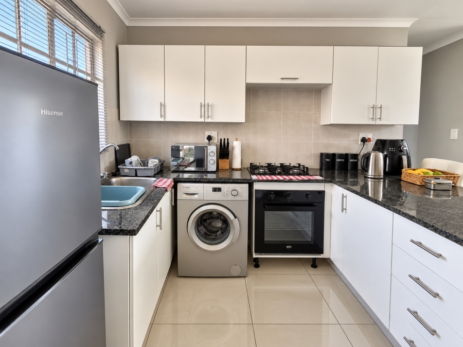 2 Bedroom Property for Sale in Farrarmere Gauteng