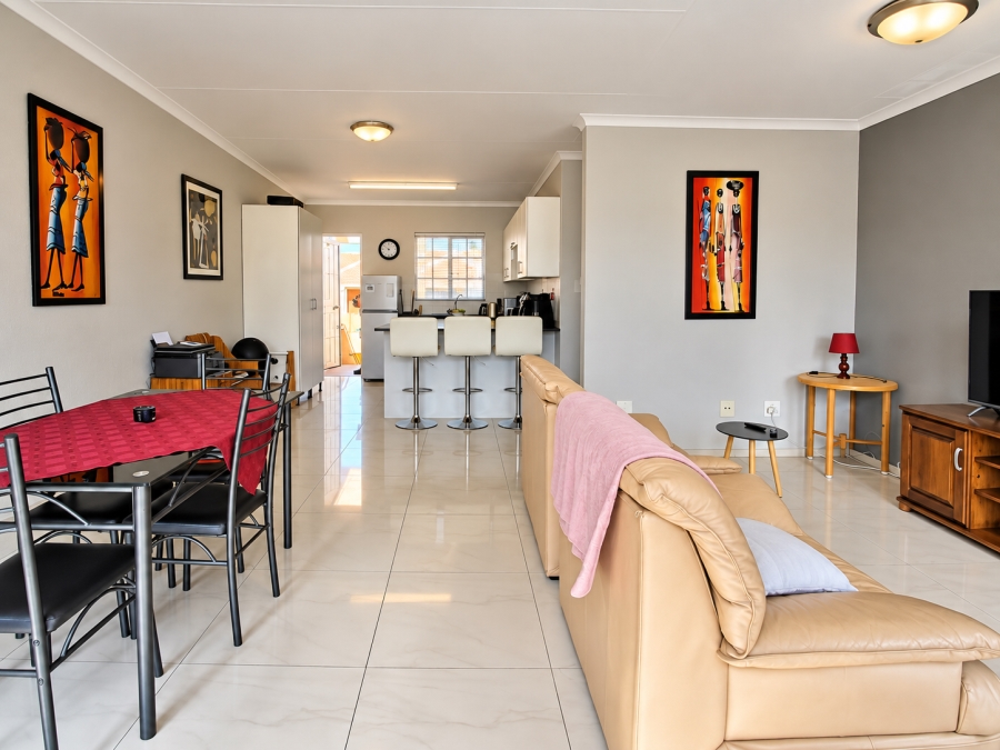 2 Bedroom Property for Sale in Farrarmere Gauteng