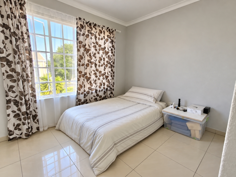 2 Bedroom Property for Sale in Farrarmere Gauteng