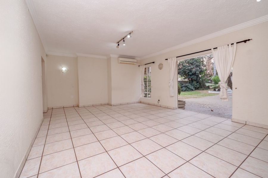 To Let 4 Bedroom Property for Rent in Sunninghill Gauteng