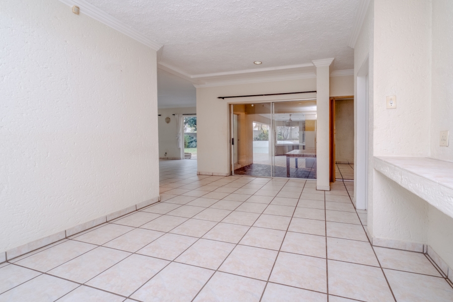 To Let 4 Bedroom Property for Rent in Sunninghill Gauteng
