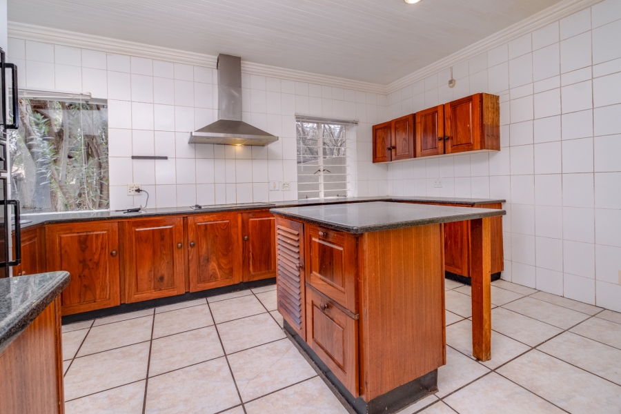 To Let 4 Bedroom Property for Rent in Sunninghill Gauteng