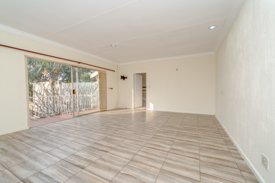 To Let 4 Bedroom Property for Rent in Sunninghill Gauteng
