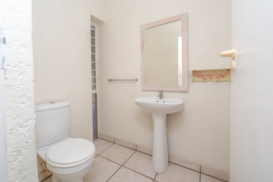 To Let 4 Bedroom Property for Rent in Sunninghill Gauteng