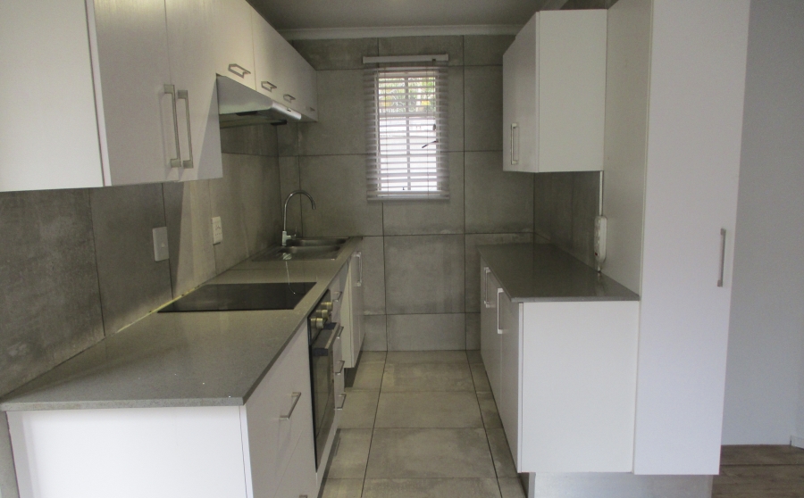 2 Bedroom Property for Sale in Helderkruin Gauteng