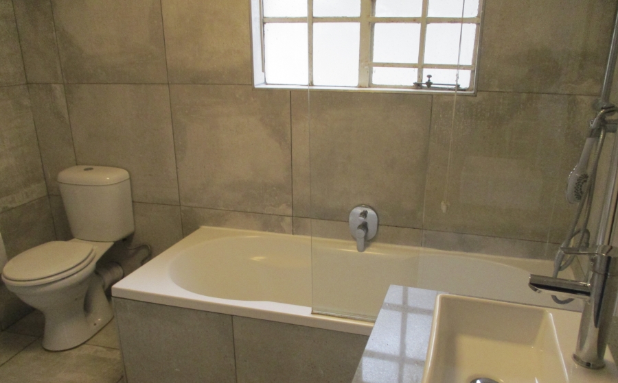 2 Bedroom Property for Sale in Helderkruin Gauteng