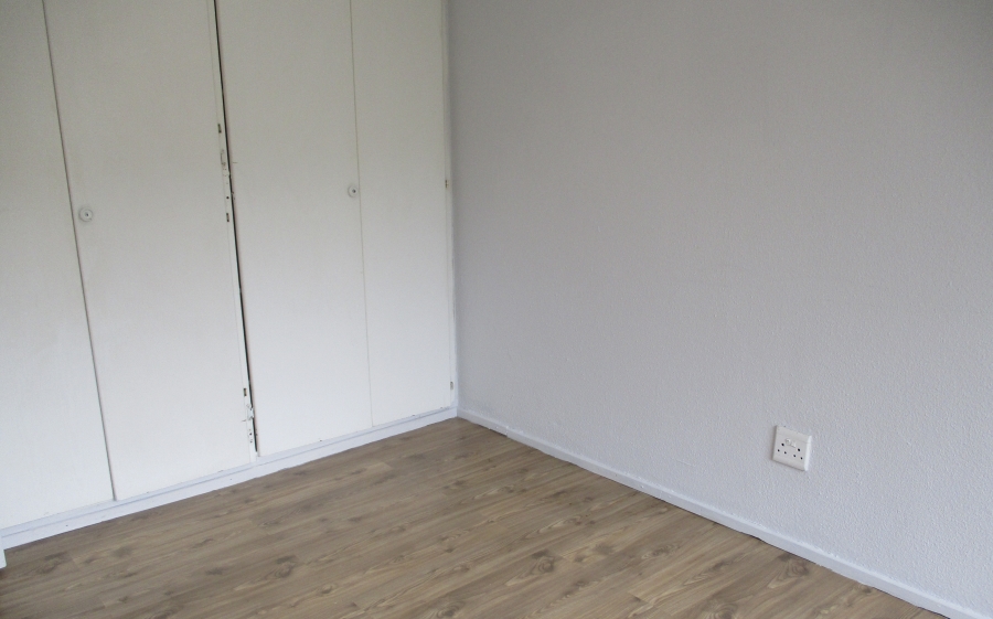 2 Bedroom Property for Sale in Helderkruin Gauteng