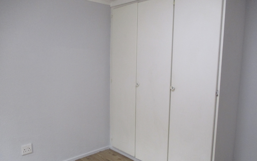 2 Bedroom Property for Sale in Helderkruin Gauteng