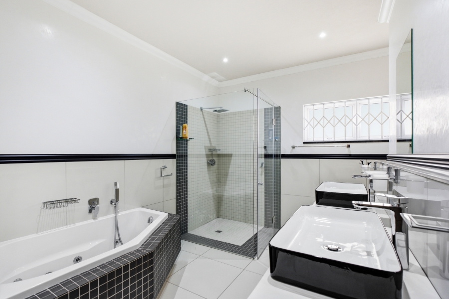 4 Bedroom Property for Sale in Craigavon Gauteng