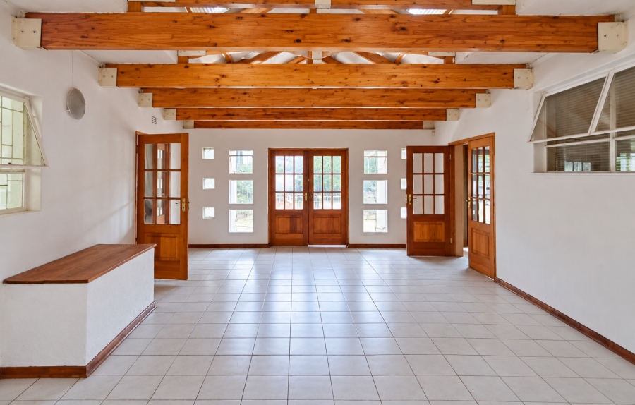 4 Bedroom Property for Sale in Nooitgedacht AH Gauteng