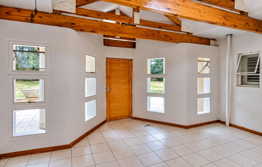4 Bedroom Property for Sale in Nooitgedacht AH Gauteng