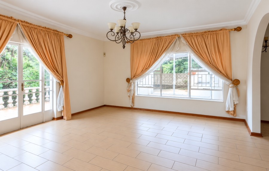 4 Bedroom Property for Sale in Nooitgedacht AH Gauteng