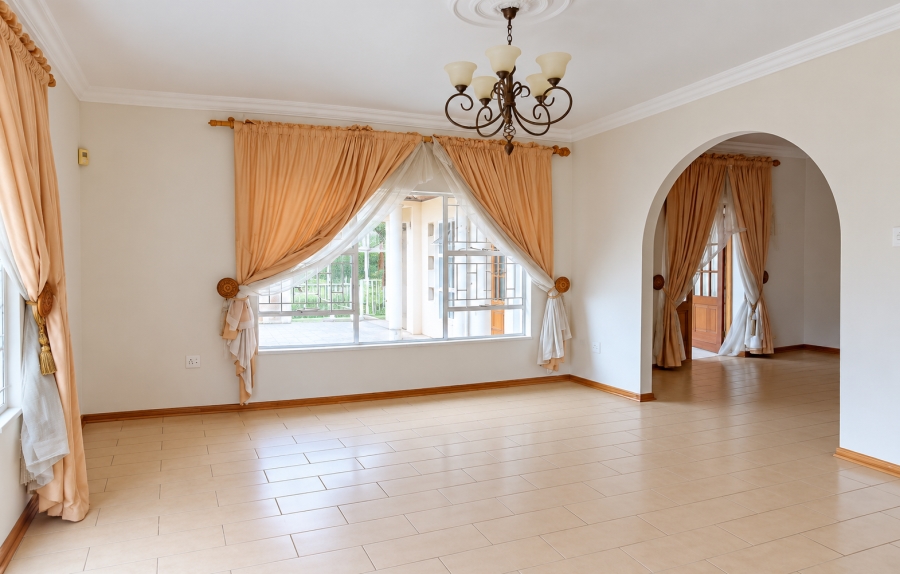 4 Bedroom Property for Sale in Nooitgedacht AH Gauteng