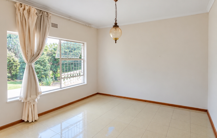 4 Bedroom Property for Sale in Nooitgedacht AH Gauteng