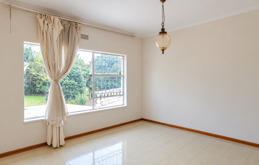 4 Bedroom Property for Sale in Nooitgedacht AH Gauteng
