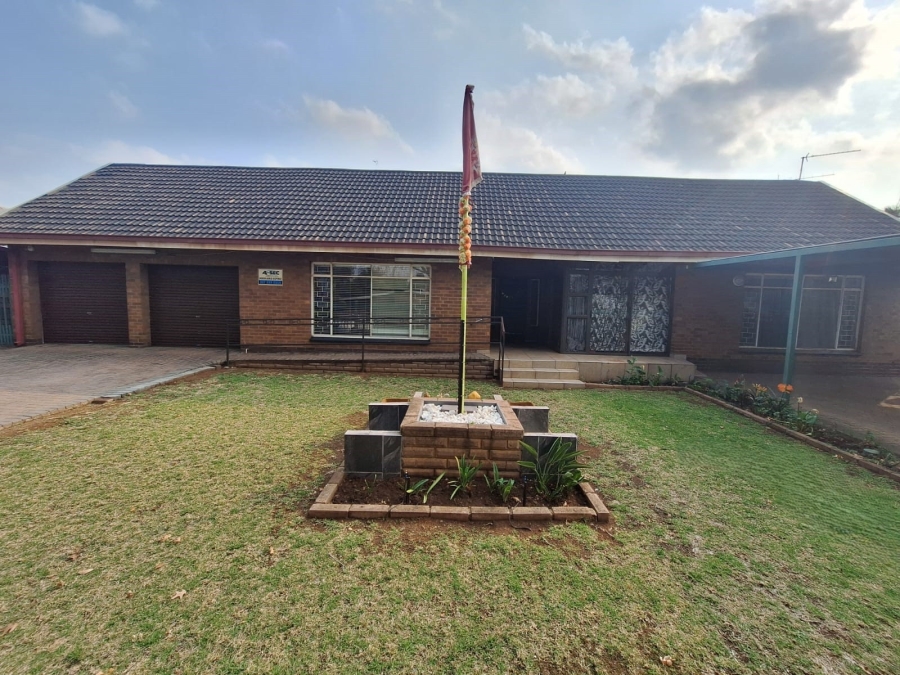 3 Bedroom Property for Sale in Vanderbijlpark SE 7 Gauteng