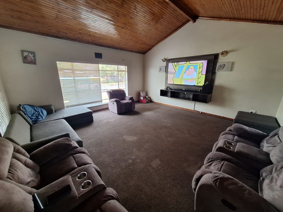 3 Bedroom Property for Sale in Vanderbijlpark SE 7 Gauteng