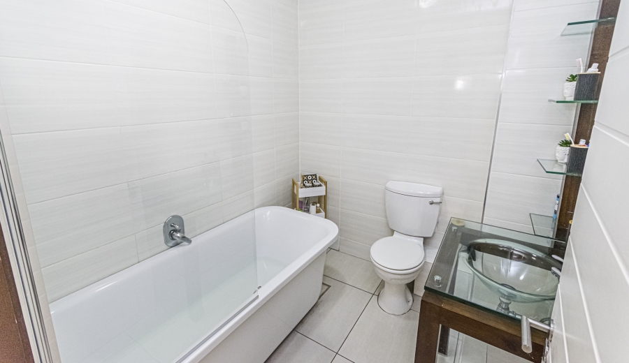 2 Bedroom Property for Sale in Jackal Creek Golf Estate Gauteng