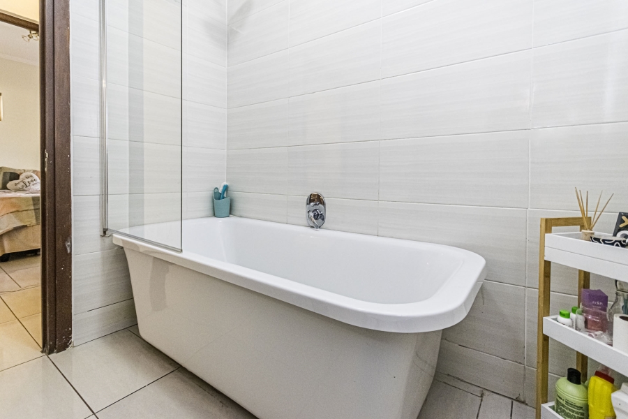 2 Bedroom Property for Sale in Jackal Creek Golf Estate Gauteng