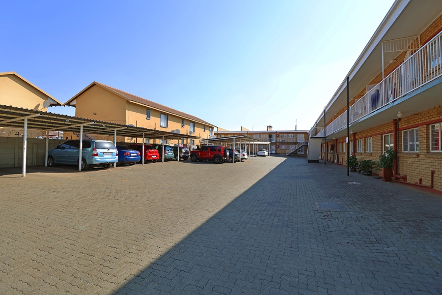 2 Bedroom Property for Sale in Randgate Gauteng