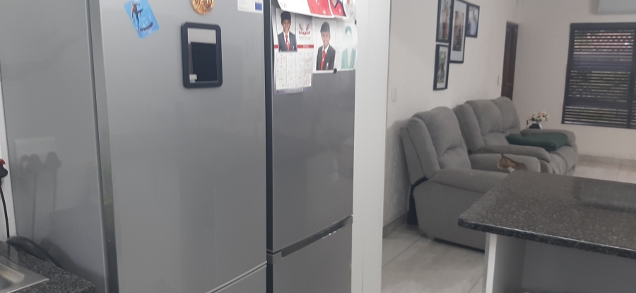 To Let 3 Bedroom Property for Rent in Morningside Gauteng