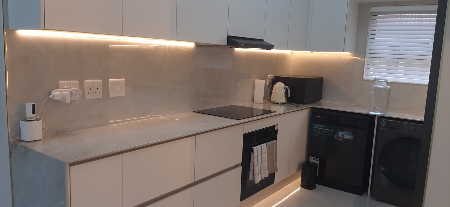 To Let 2 Bedroom Property for Rent in Morningside Gauteng
