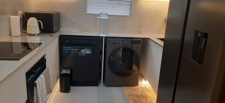 To Let 2 Bedroom Property for Rent in Morningside Gauteng