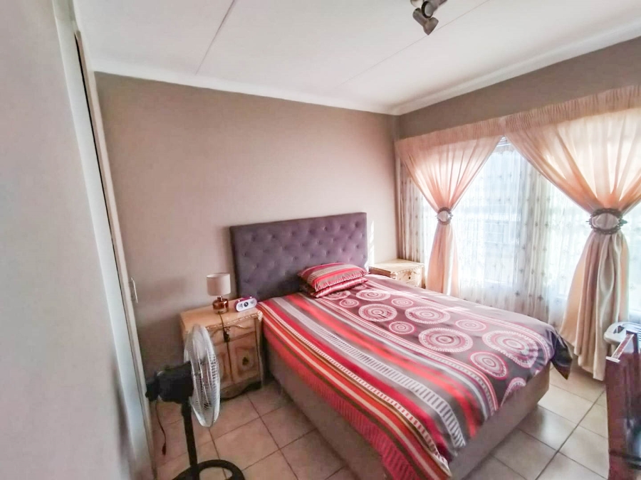 2 Bedroom Property for Sale in Terenure Gauteng