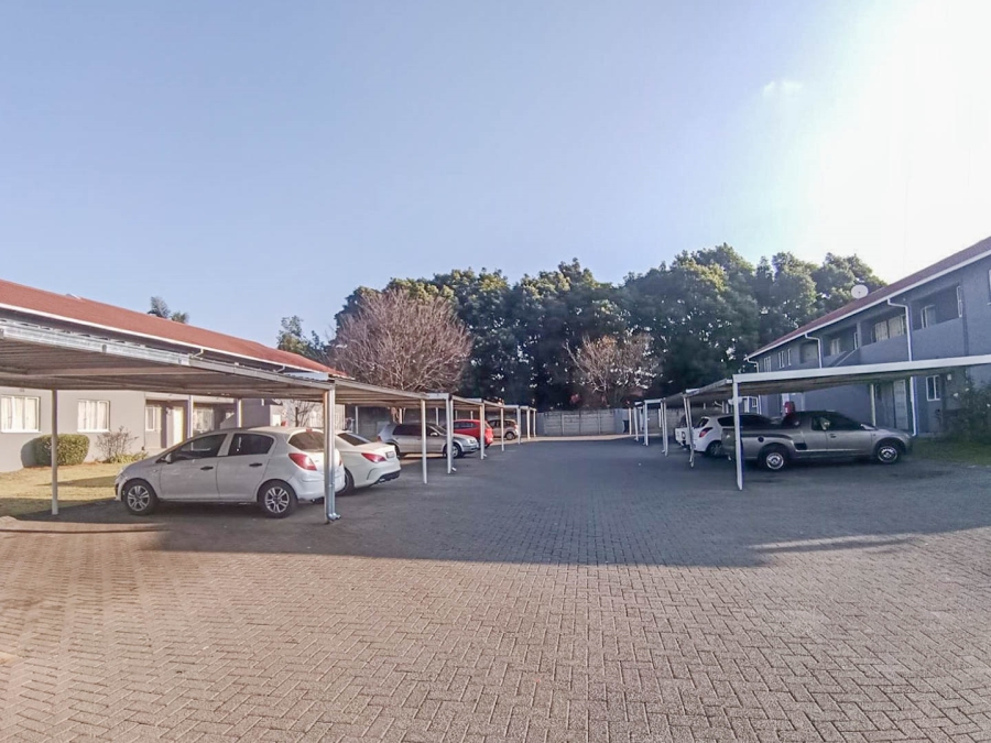 1 Bedroom Property for Sale in Glen Marais Gauteng