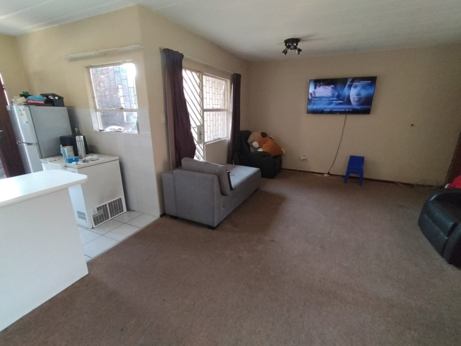 2 Bedroom Property for Sale in Pomona Gauteng