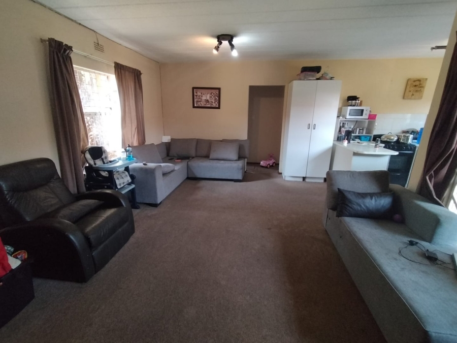 2 Bedroom Property for Sale in Pomona Gauteng