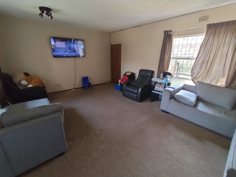 2 Bedroom Property for Sale in Pomona Gauteng